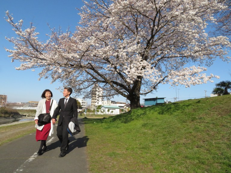 03C69965-C4A1-4002-BEB6-30AEF5636C2F