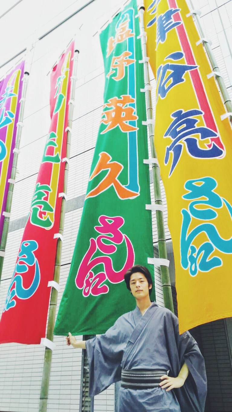 EFCBF9A3-E52A-4331-8F15-F72281892543