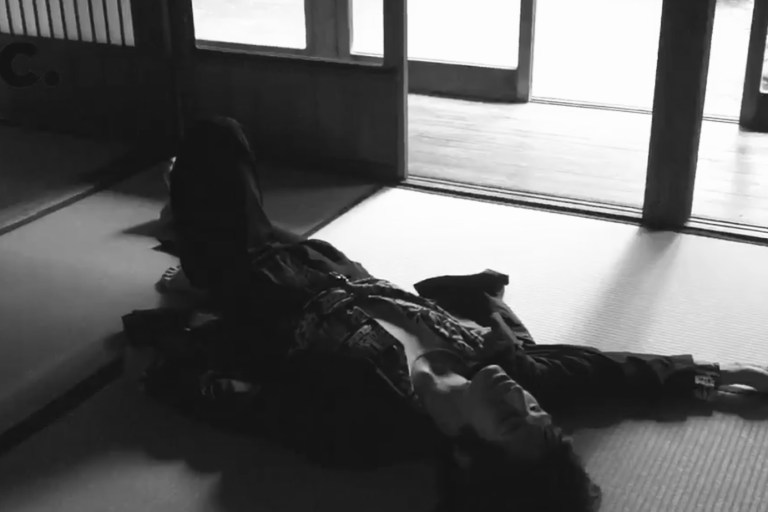 D235DB65-0051-4E38-99FF-A25CC6159356